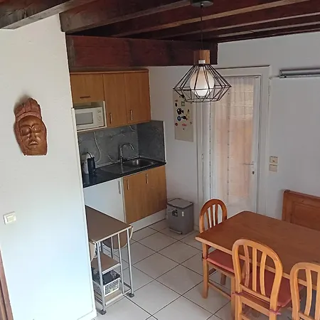 Maison Mitoyenne Avec Jardin, Piscine Et Tennis Entre Corniche Et Plage A - Fr-1-239-1034 * אונדאיי